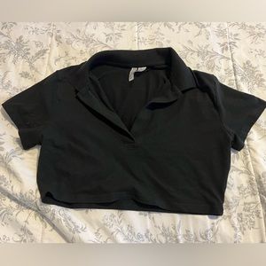 Black collar cropped top